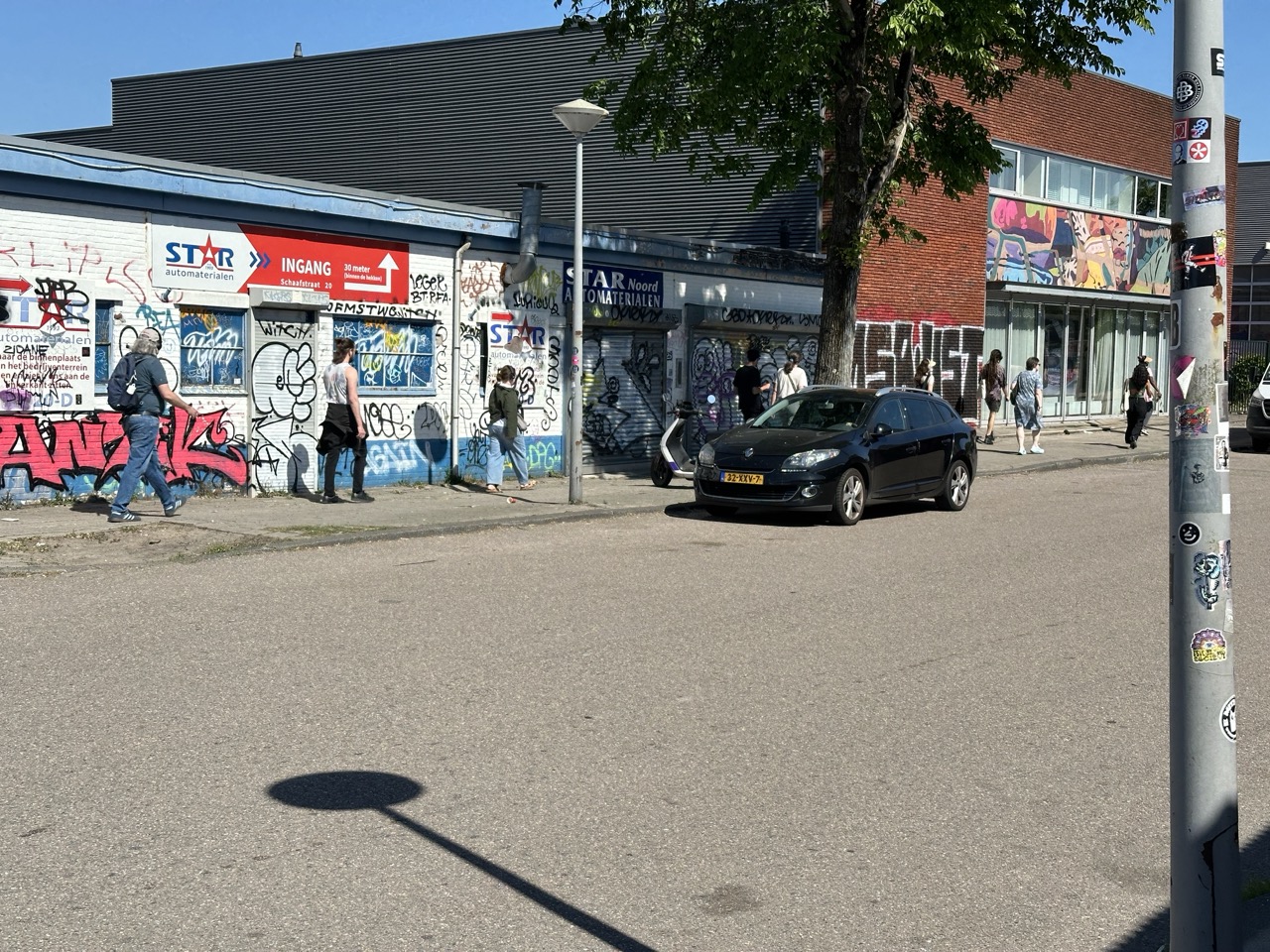 Continuing along through Hamerkwartier
