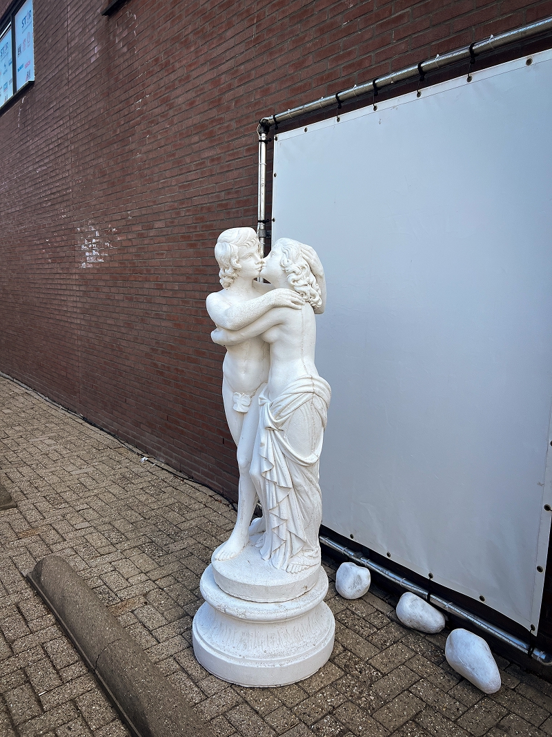 photo of an old factory buidling in Noord